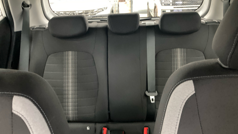 Hyundai i10 1.0 MPi SE Connect 5dr Petrol Hatchback